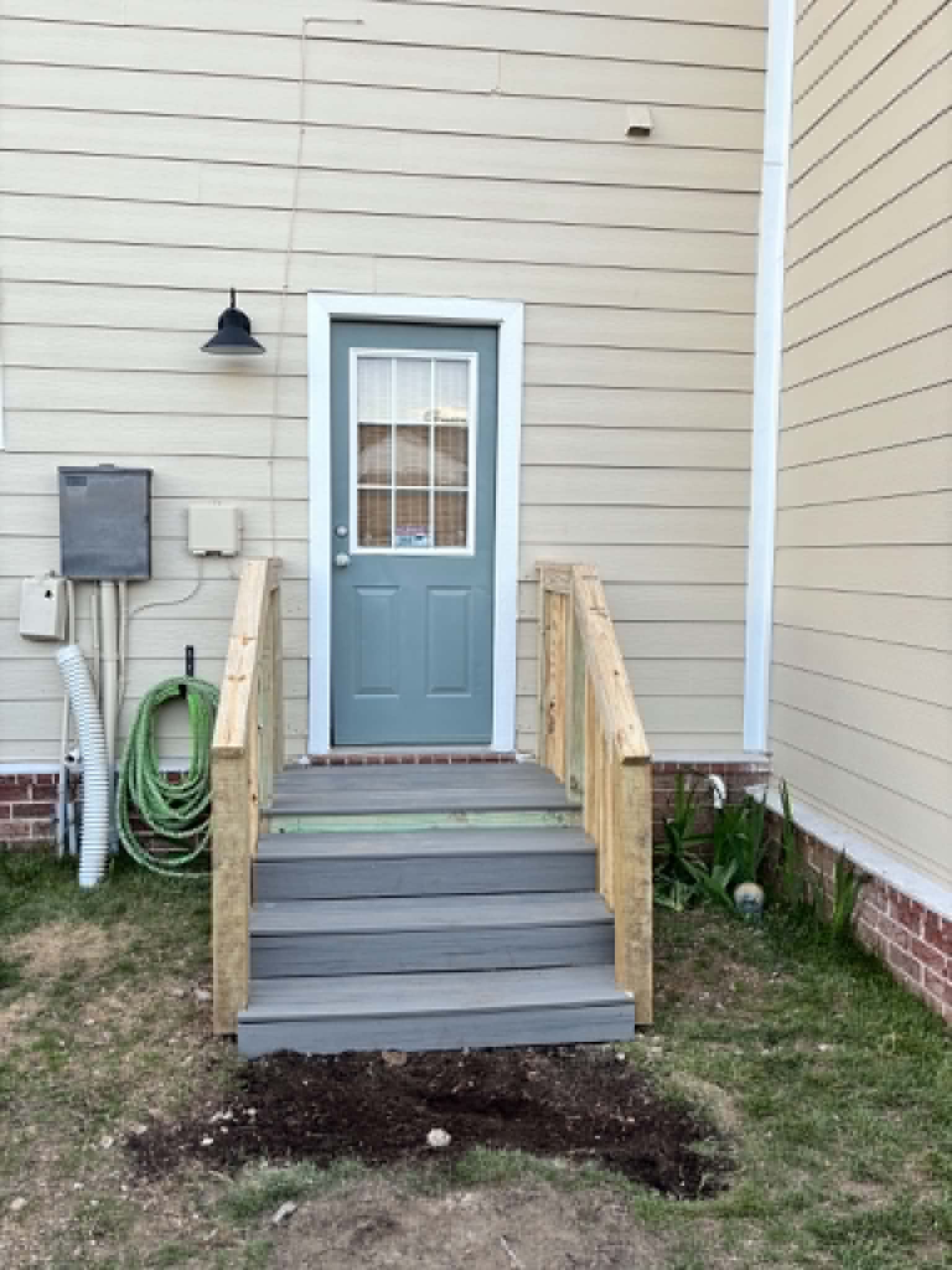 Deck door landing with steps in Middle Tennessee